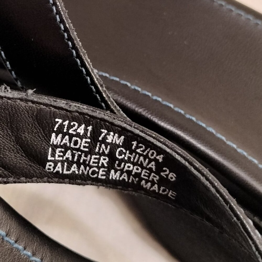 Privo by Clarks Black Leather Thong Sandals/Slides - Picture 6 of 9
